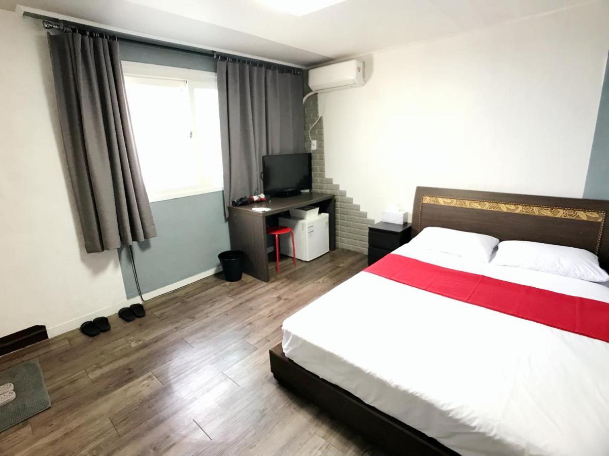 1012 House Namsan Hotel Сеул Екстериор снимка